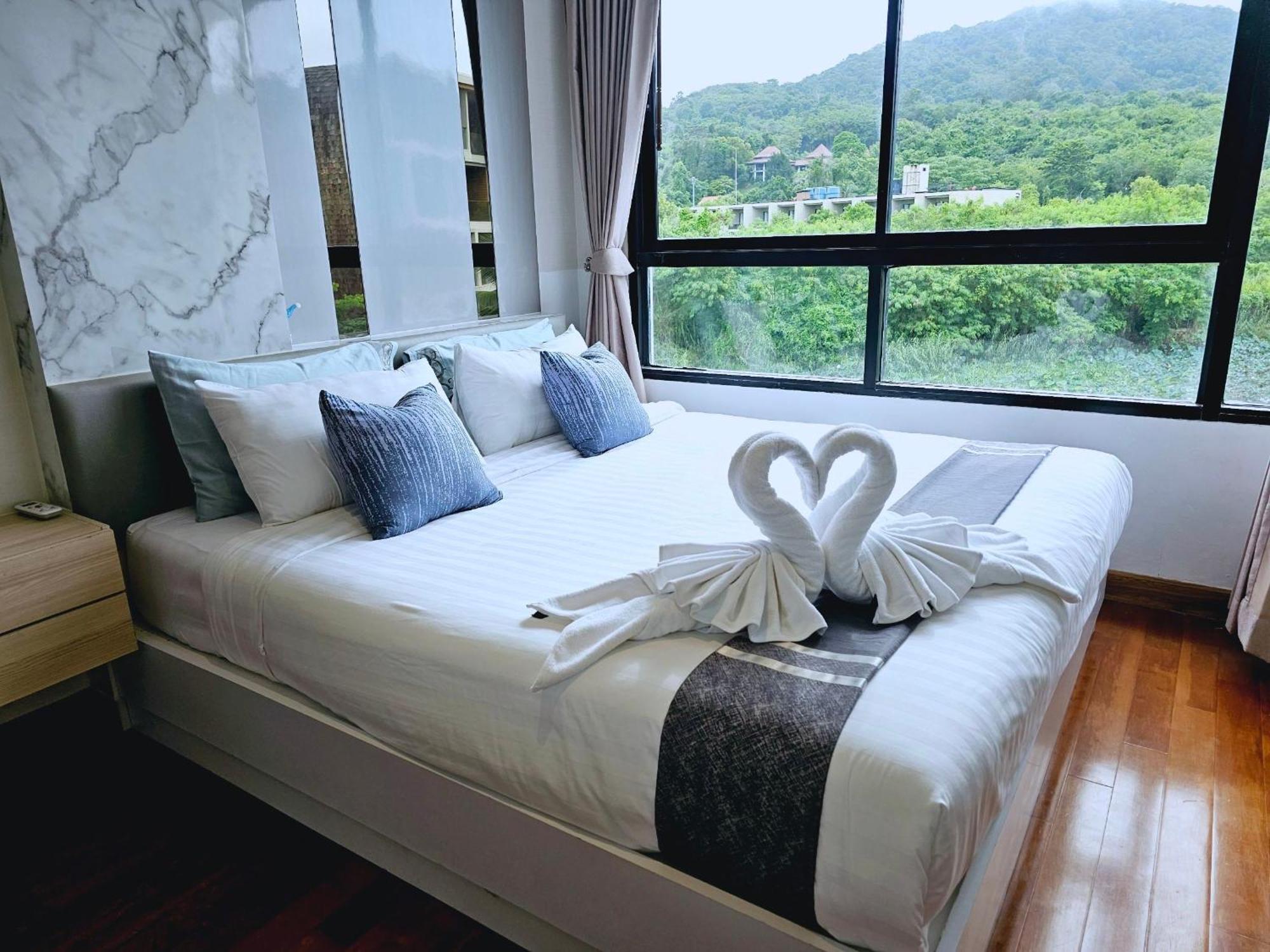 The Lago Naiharn By Sala Estate Nai Harn Exterior photo
